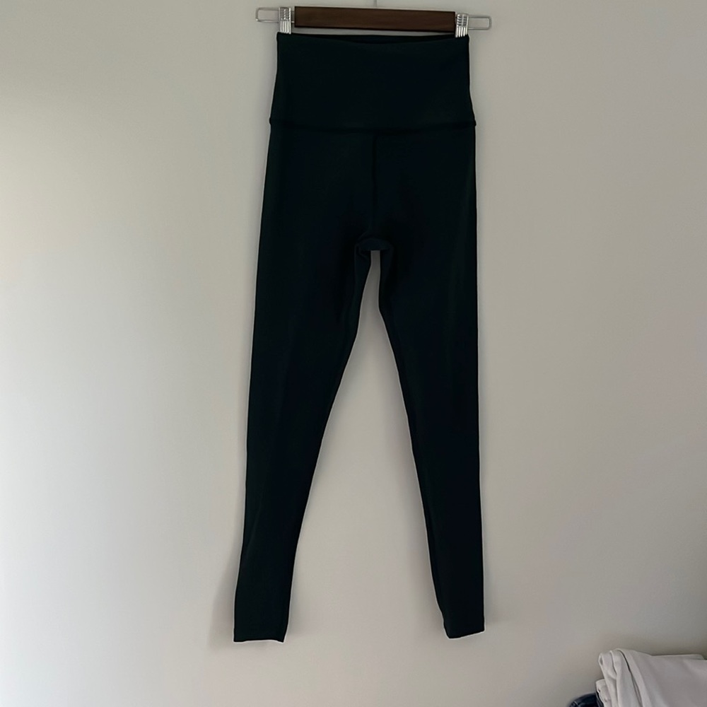 Women’s Small Beyond Yoga evergreen leggings